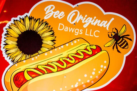 Bee Original Dawgs